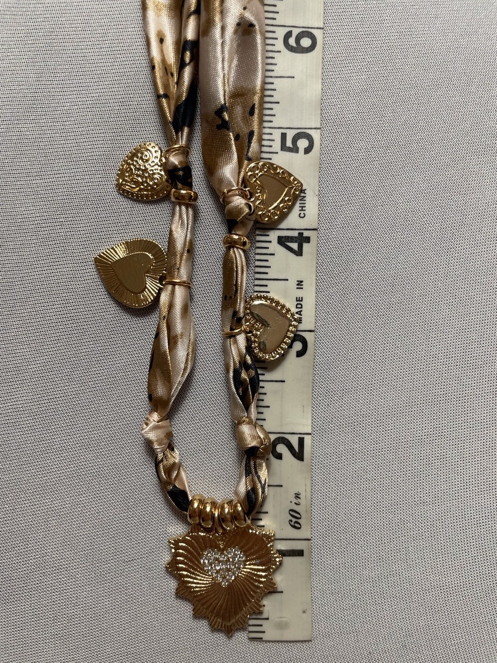 Gold Heart Pendant Scarf Necklace - Beige & Black - Picture 11 of 12